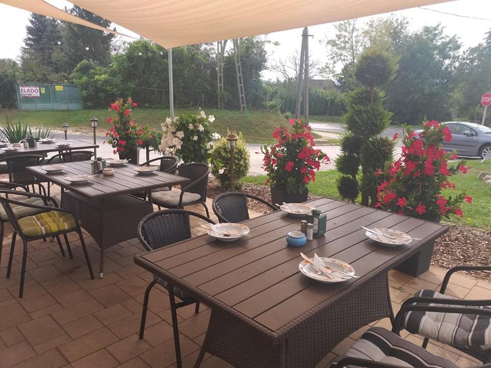 Venusz Panzio Es Vendeglo Bed & Breakfast Bagod ภายนอก รูปภาพ
