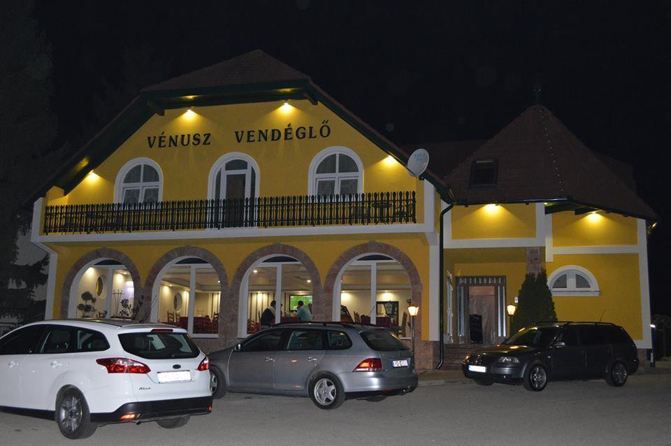 Venusz Panzio Es Vendeglo Bed & Breakfast Bagod ภายนอก รูปภาพ